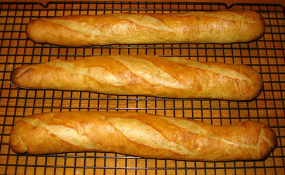 Αγορά Υψηλή γραμμή παραγωγής 304 Baguette παραγωγής ανοξείδωτο με το θερμάνσιμο κόπτη διαδικτυακή κατασκευή