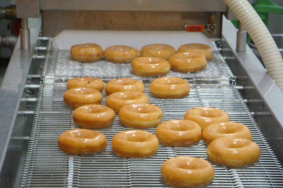 Αγορά Βιομηχανικό doughnut 12000 PC/ωρ. που κατασκευάζει τη μηχανή με τον προσαρμοσμένο εξαγωνικό κόπτη διαδικτυακή κατασκευή