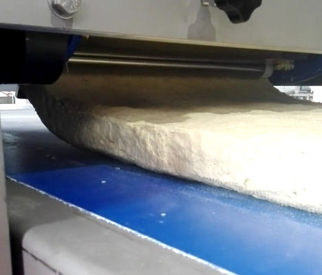 Αγορά 304 μηχανή Paratha ζύμης ανοξείδωτου με τον έλεγχο αισθητήρων για τη ζύμη ψωμιού διαδικτυακή κατασκευή