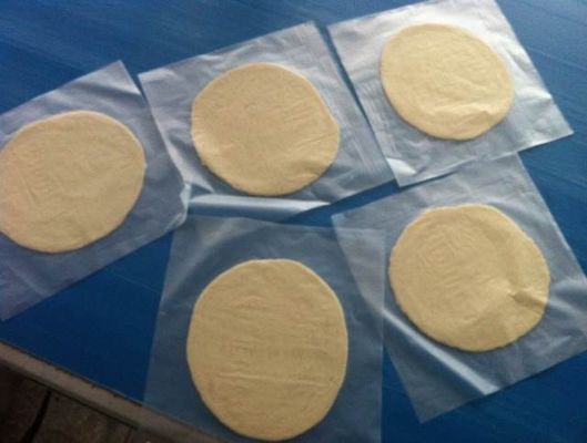 Αγορά Υψηλή αυτοματοποίηση Paratha που κάνει τη σφαίρα μηχανών/ζύμης που κατασκευάζει τη μηχανή SUS 304 το υλικό διαδικτυακή κατασκευή